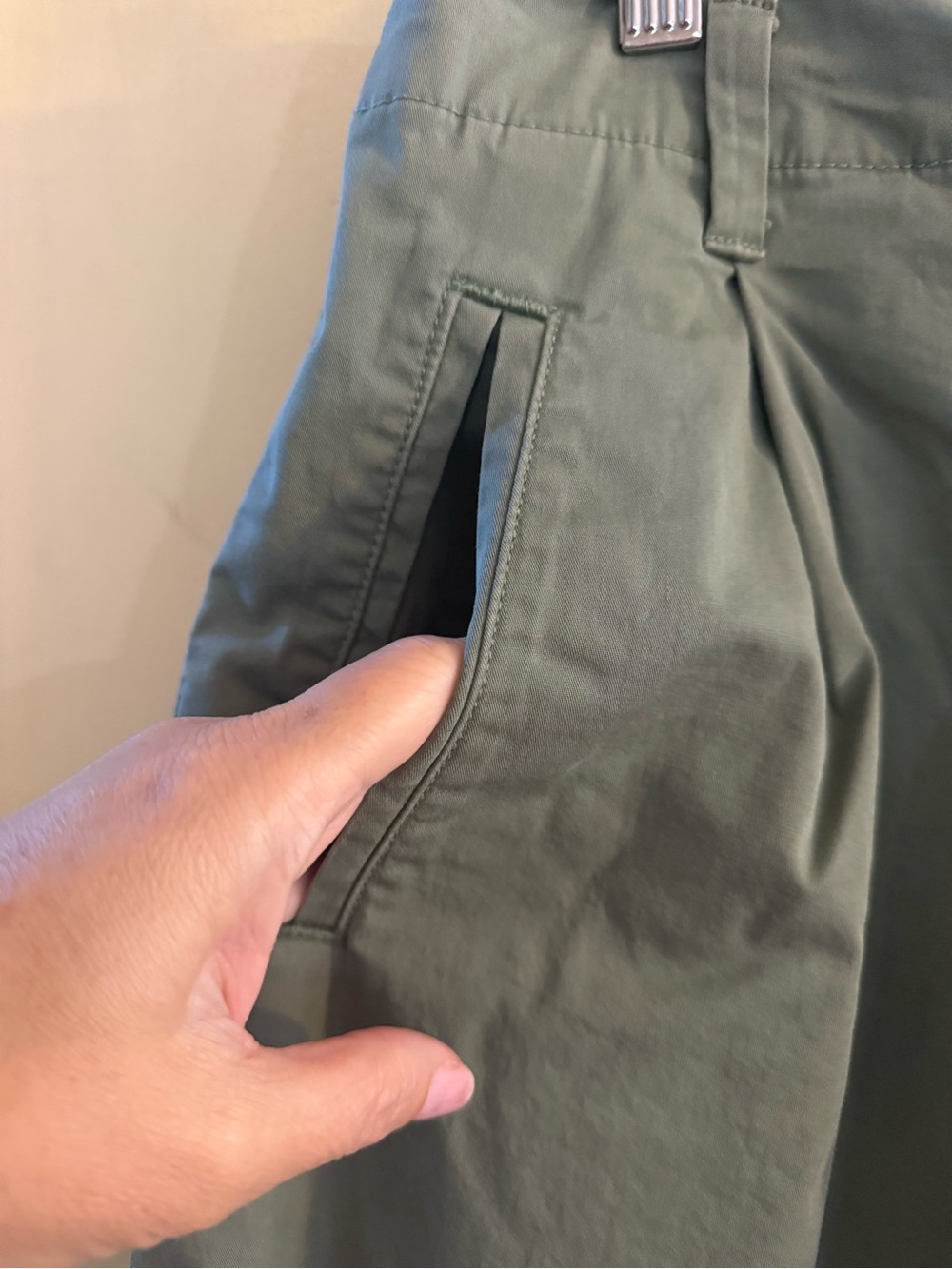 GAP High-Rise Wide Leg Cropped Olive Green Cotton Trousers, sz 4 - Picture 2 of 8